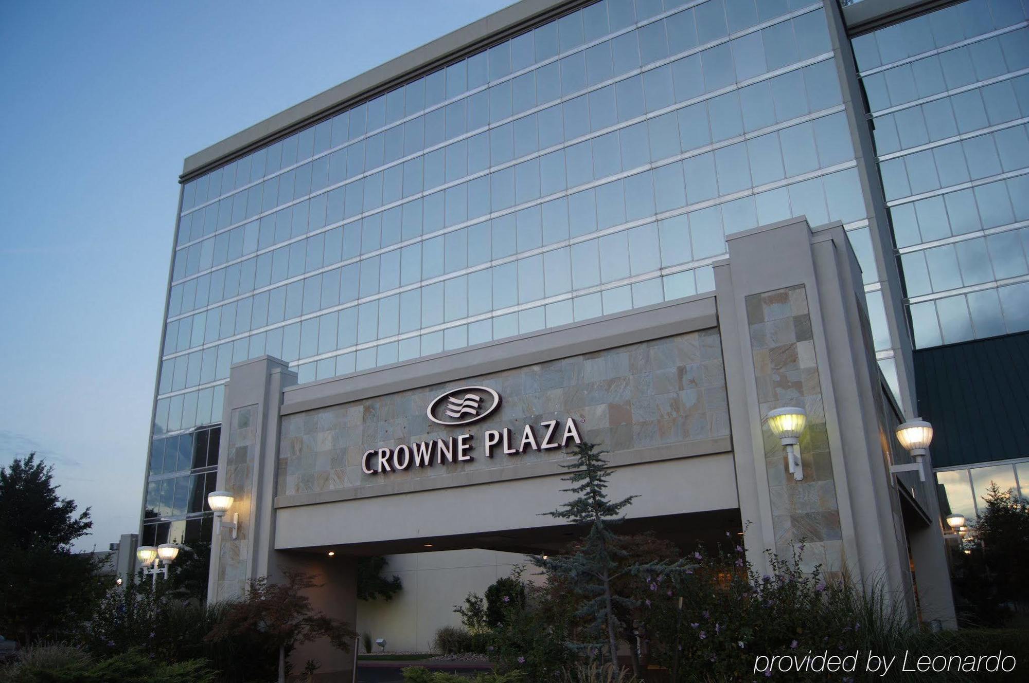 Crowne Plaza Tulsa Hotel Southern Hills Exterior foto
